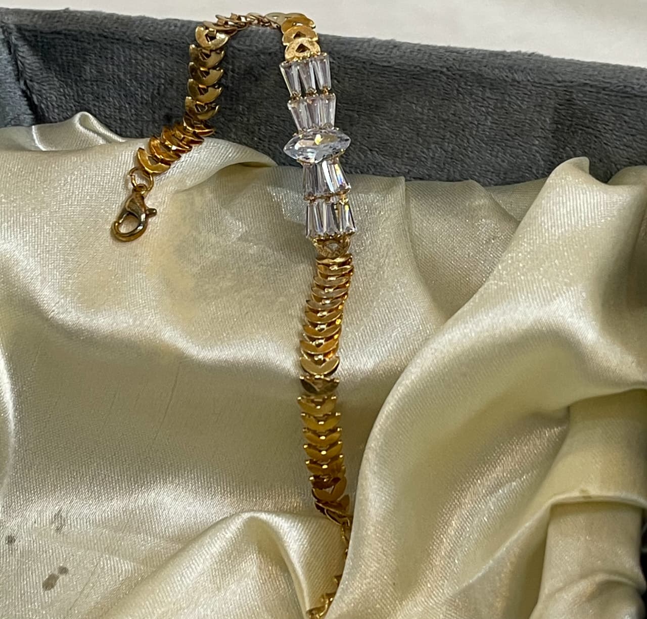 Gold Crystal Link Bracelet