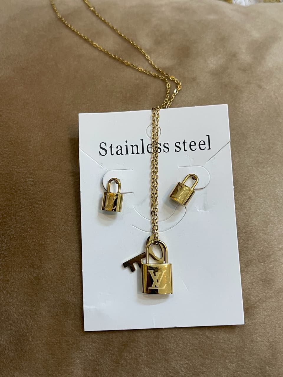 Golden Lock & Key Jewelry Set