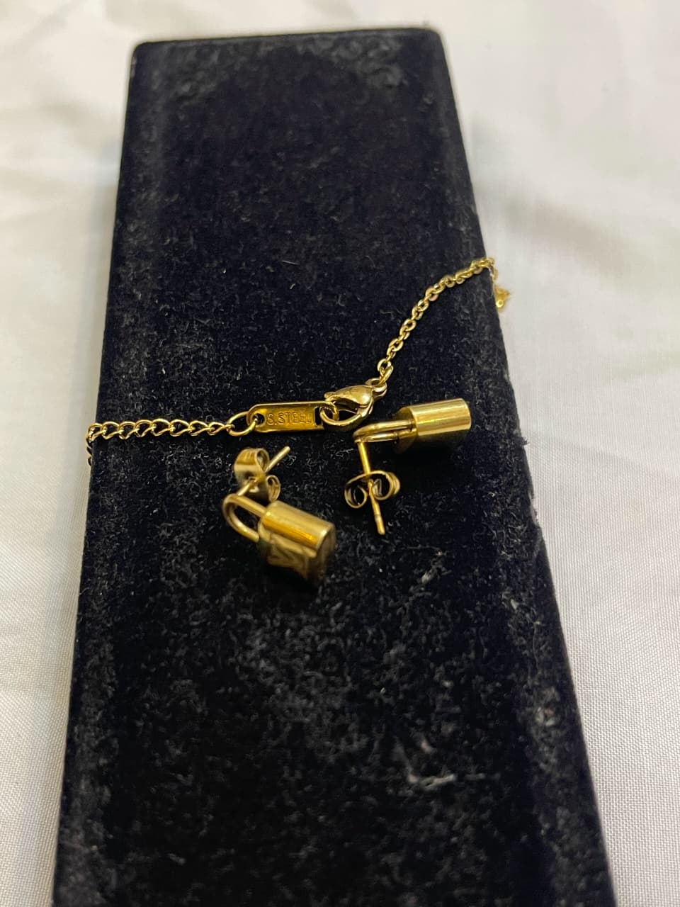 Golden Lock & Key Jewelry Set