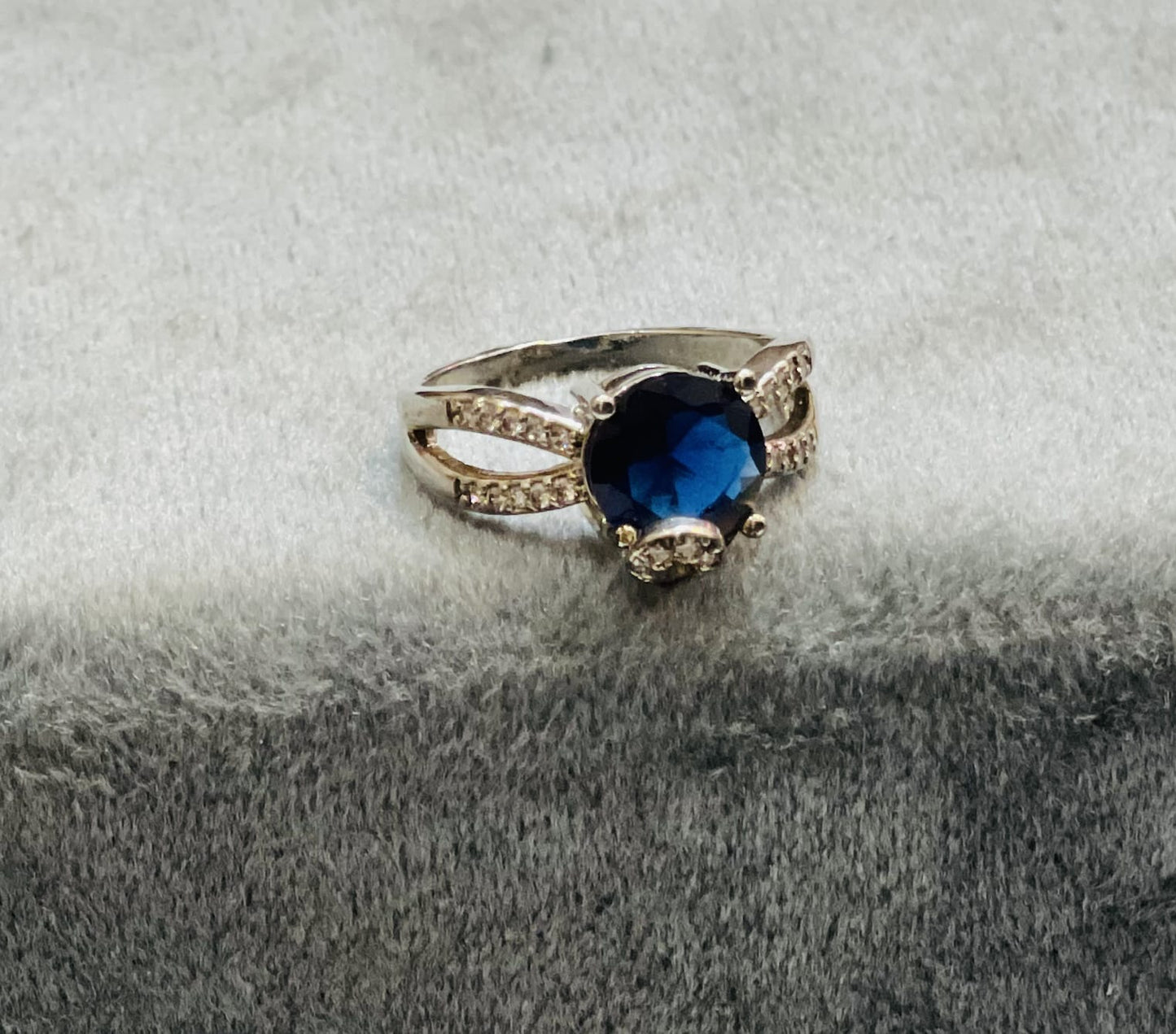 Elegant Gemstone Ring