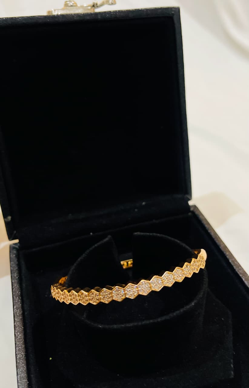 Gold Hexagon-Link Bangle