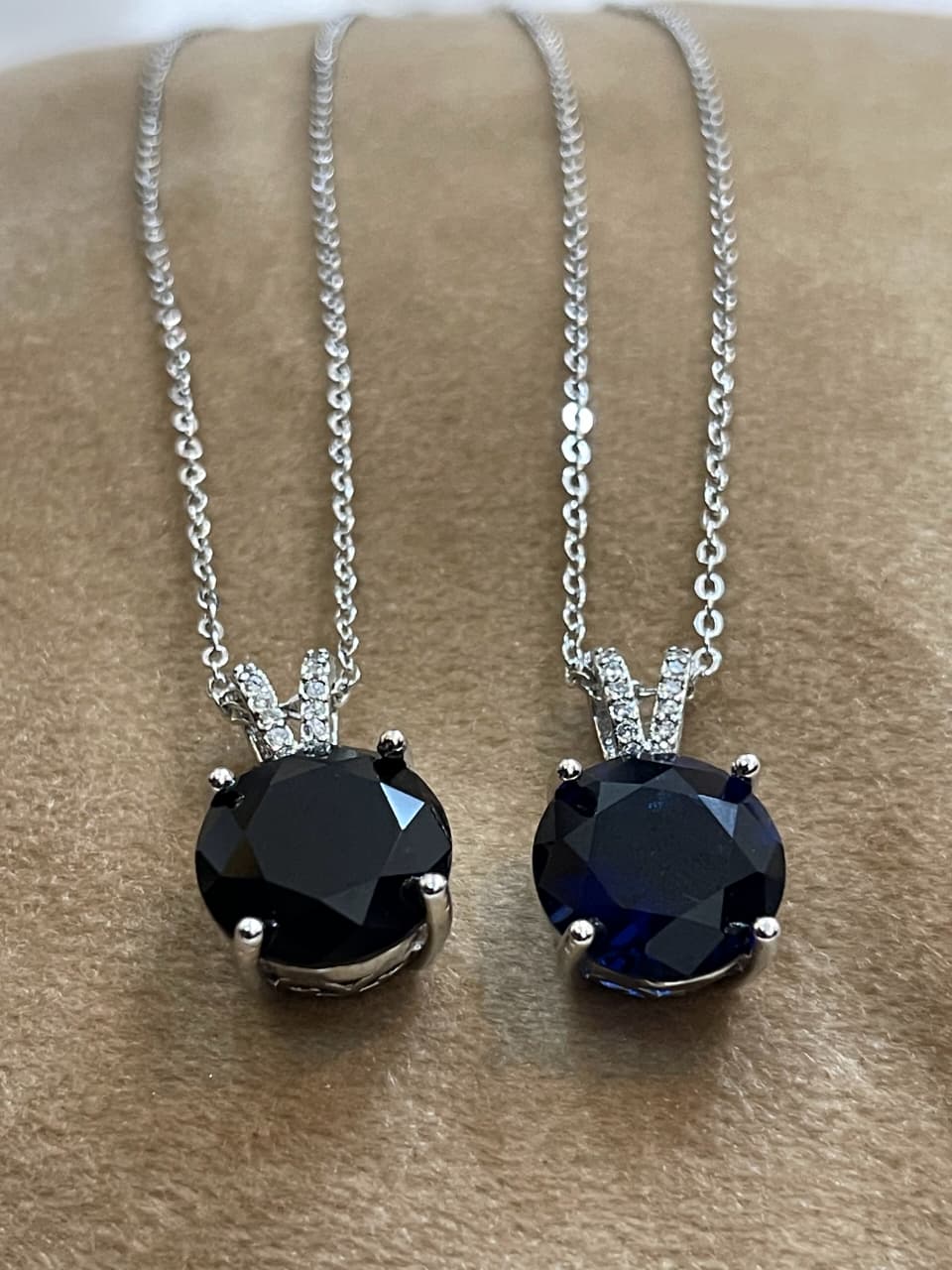 Elegant Crystal Pendant Necklace